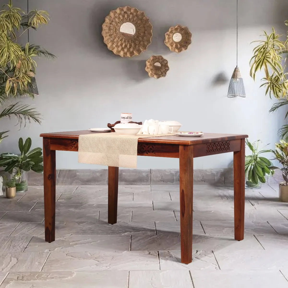 Royal Finish Carvo Dining Table in Natural Furniture Sheesham Wood