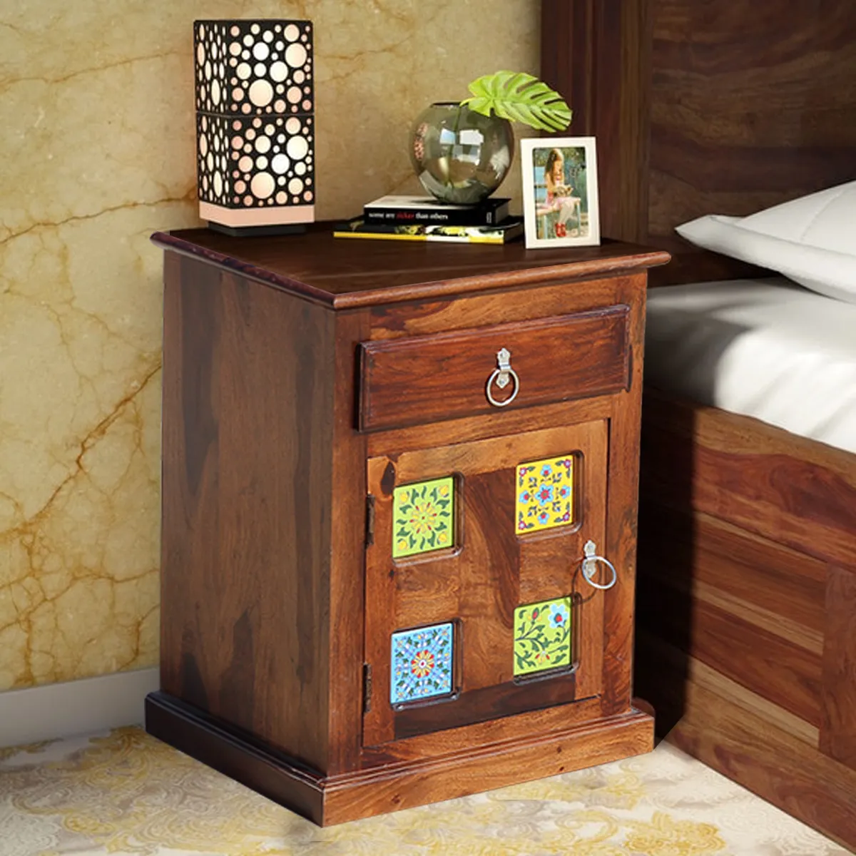 Royal Finish Kaliedo Bedside Table In Furniture Sheesham Wood