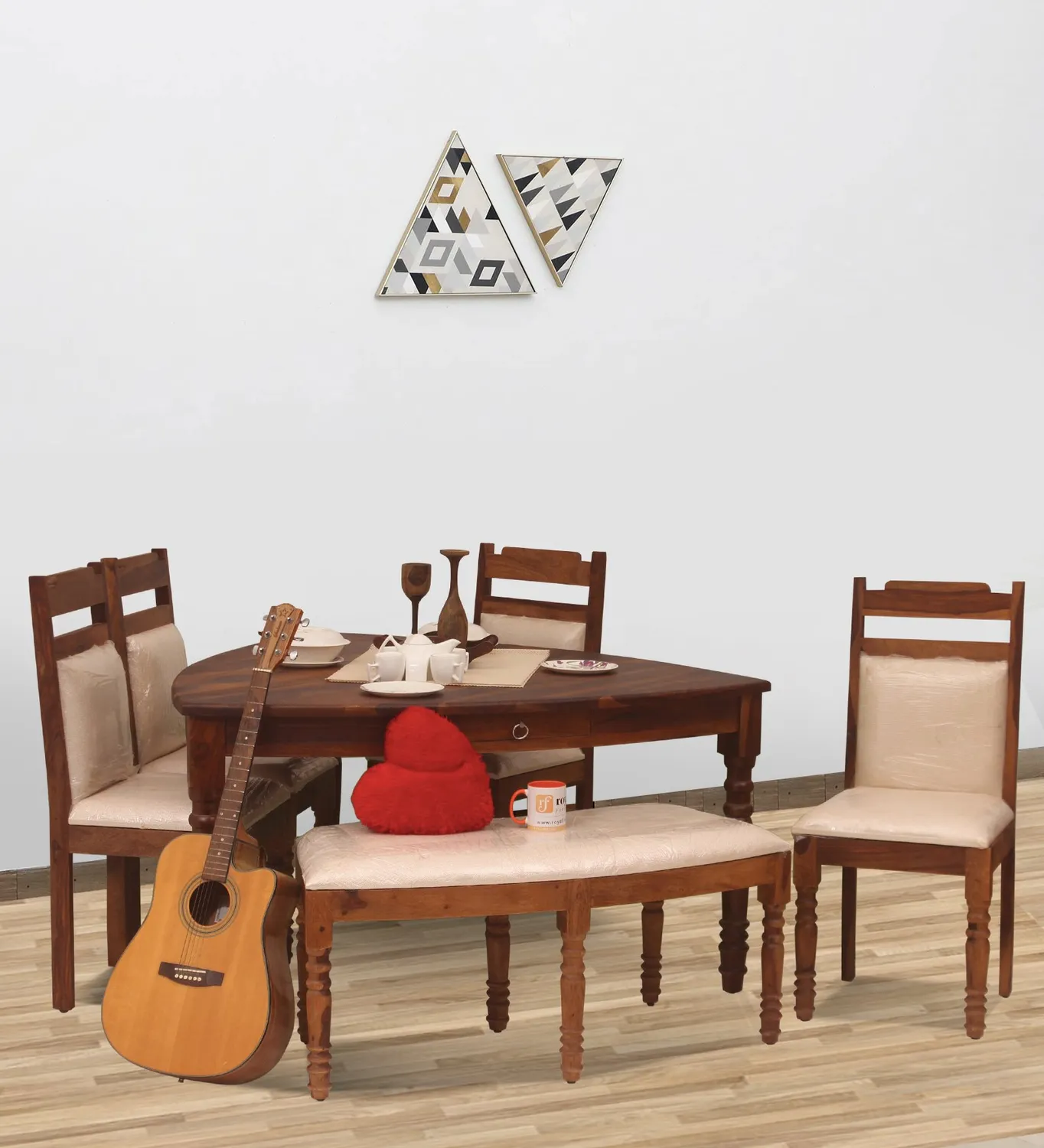 Royal Finish Simpale Betel Quid 6 Seater(with Bench)Dining Set in Natural Colour